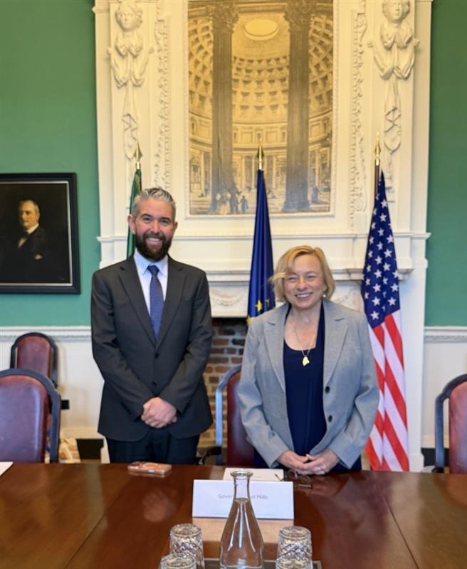 Governor Mills meets with TD Conor McGuinness.